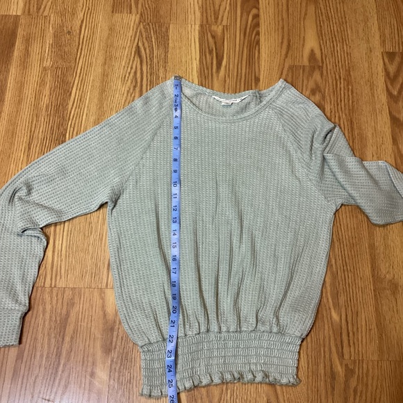 Women’s long sleeve thread sweater size medium color light green - Picture 8 of 9